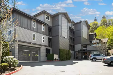 18609 SE Newport Way #304, Issaquah, WA 98027