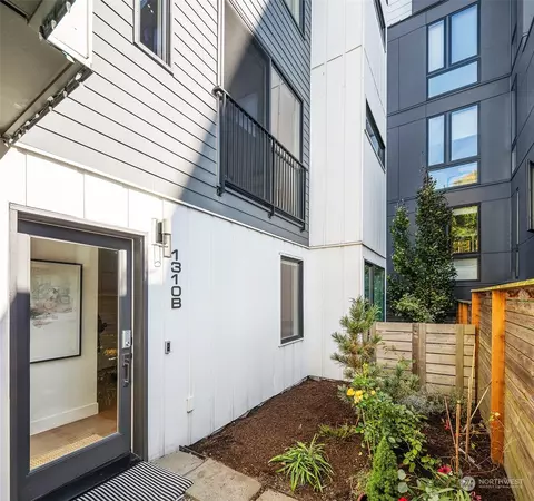 1310 B 3rd Ave W, Seattle, WA 98119