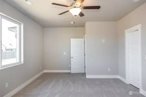 Bedroom - 1107 E Cascade St, Othello, WA 99344 photo 1 of 5