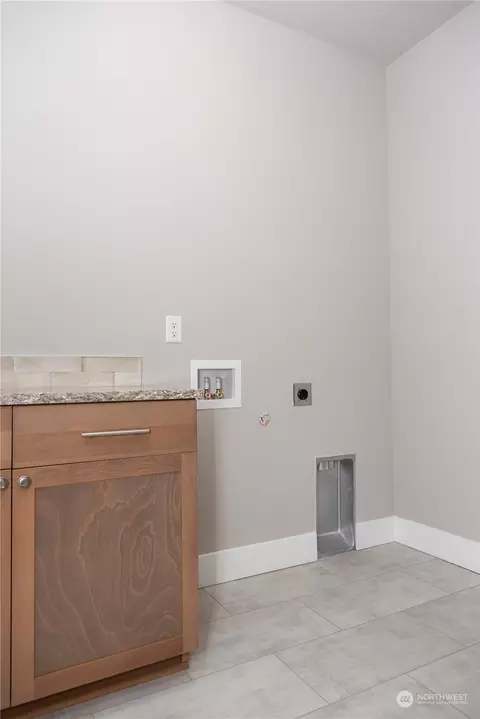 Other - 1107 E Cascade St, Othello, WA 99344 photo 7 of 11