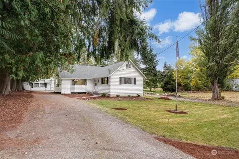 2724 92nd St E, Tacoma, WA 98445