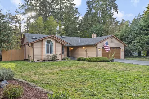 3920 Oxford Loop SE, Lacey, WA 98503