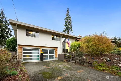 16612 SE 8th St, Bellevue, WA 98008