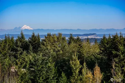 664 Olympic Ridge Dr, Port Ludlow, WA 98365