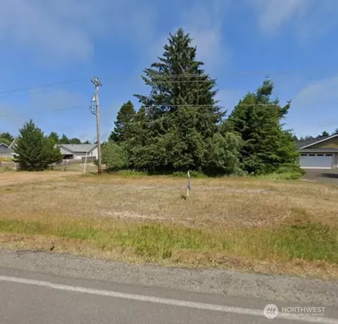 546 Point Brown Ave SE, Ocean Shores, WA 98569