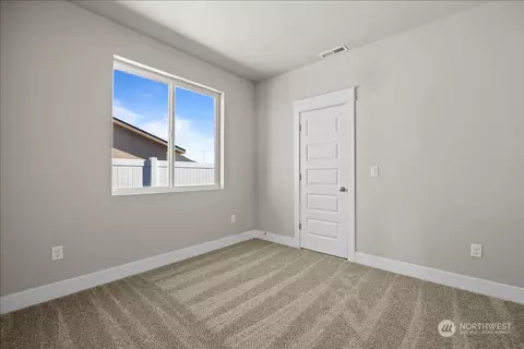1317 E Cascade St, Othello, WA 99344 photo 20