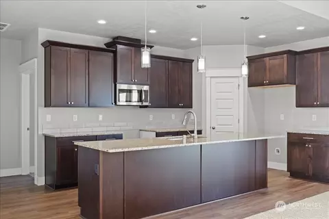 1317 E Cascade St, Othello, WA 99344 photo 13