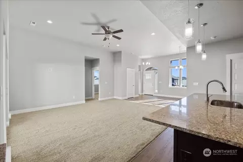 1317 E Cascade St, Othello, WA 99344 photo 19