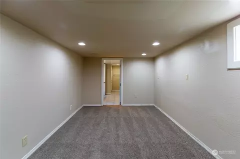 4326 Terrace Dr, Everett, WA 98203 photo 27
