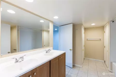 4326 Terrace Dr, Everett, WA 98203 photo 28