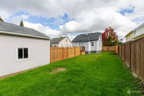 4326 Terrace Dr, Everett, WA 98203 photo 38