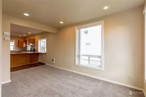 4326 Terrace Dr, Everett, WA 98203 photo 5