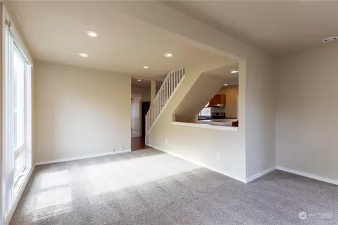 4326 Terrace Dr, Everett, WA 98203 photo 9