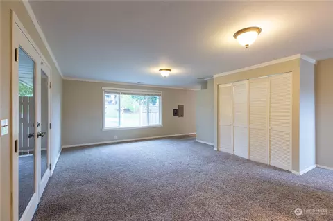 Living - 2105 Bedal Ln, Everett, WA 98208 photo 5 of 5