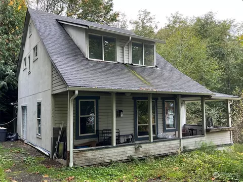 704 Grant Ave, Port Orchard, WA 98366