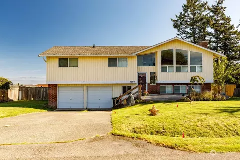 1250 Eagle Crest Dr, Oak Harbor, WA 98277