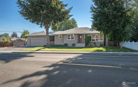 1307 Springwater Ave, Wenatchee, WA 98801