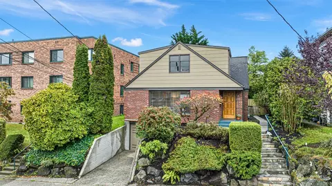 1321 N 80th St, Seattle, WA 98103