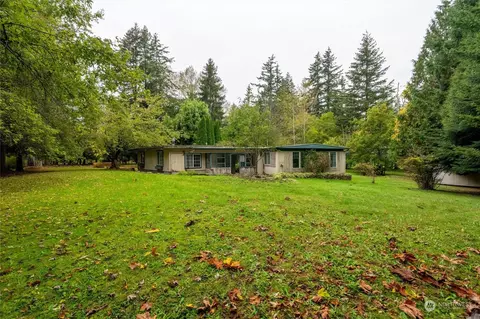 6688 Vista Dr, Ferndale, WA 98248