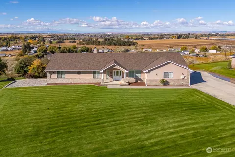 5338 NE Ridgeview Dr, Moses Lake, WA 98837