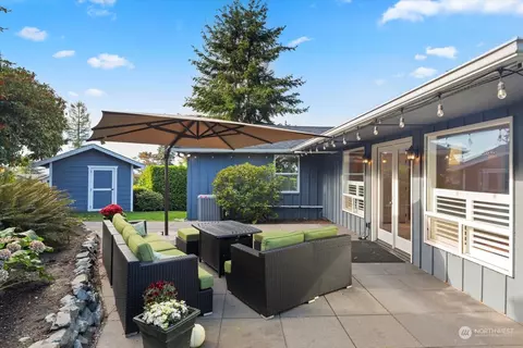 8432 Olympic View Dr, Edmonds, WA 98026 photo 33