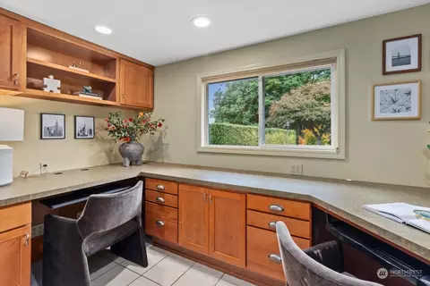 8432 Olympic View Dr, Edmonds, WA 98026 photo 26