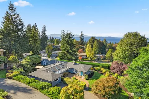 8432 Olympic View Dr, Edmonds, WA 98026 photo 38