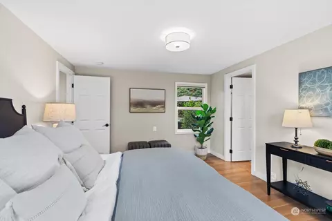 8432 Olympic View Dr, Edmonds, WA 98026 photo 21