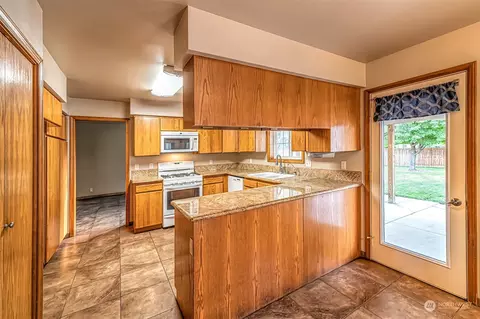 230 Merrill Rd, Walla Walla, WA 99362 photo 13