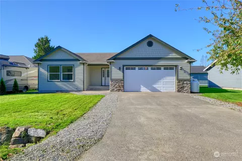 8381 Pheasant Dr, Blaine, WA 98230