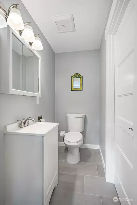 Bath - 2317 96th Pl SE, Everett, WA 98208 photo 3 of 3