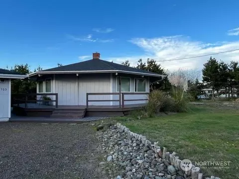703 325th Pl, Ocean Park, WA 98640