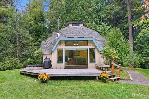 26438 Highland Rd NE, Kingston, WA 98346