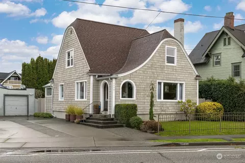 2206 Eldridge Ave, Bellingham, WA 98225