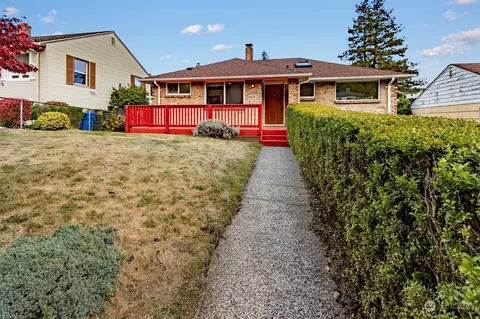 4452 50th Ave SW, Seattle, WA 98116