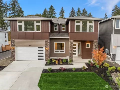11392 SE 82nd St, Newcastle, WA 98056