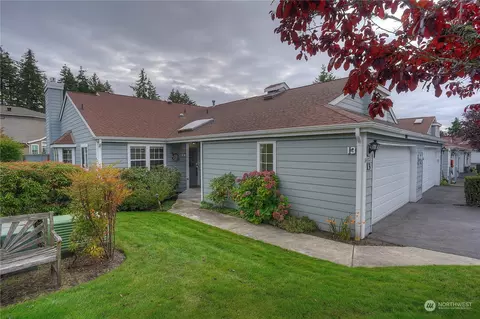 6020 N Highlands Pkwy #13K, Tacoma, WA 98406