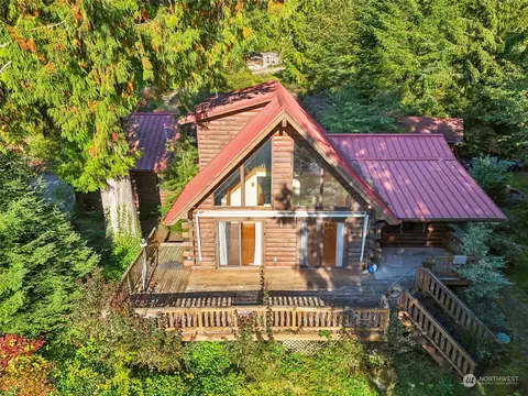 4437 Colony Mountain Dr, Bow, WA 98232