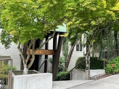 321 3rd St #103, Kirkland, WA 98033