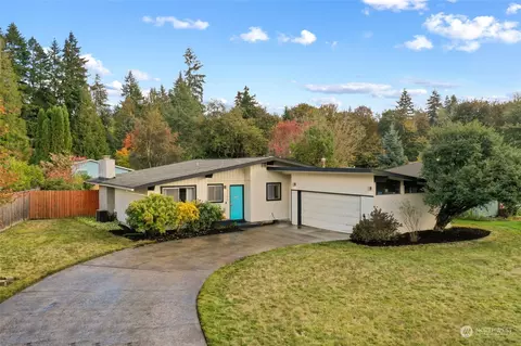 2105 Woodcrest Dr SE, Olympia, WA 98501