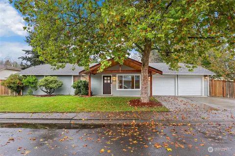 21912 SE 237th St, Maple Valley, WA 98038