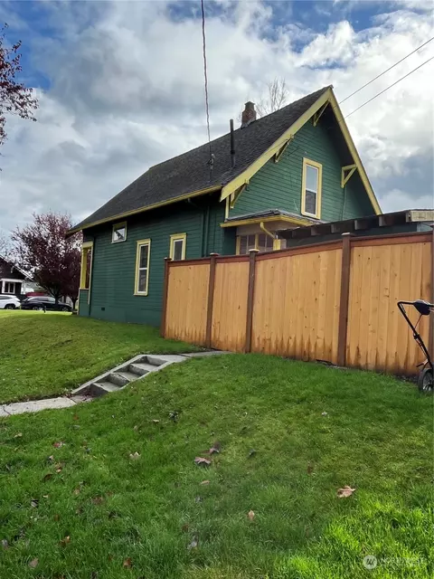 2102 Virginia Ave, Everett, WA 98201 photo 4