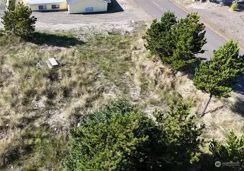 31011 J Pl, Ocean Park, WA 98640