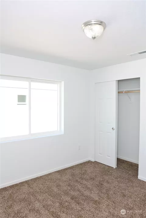 702 E Cascade St, Othello, WA 99344 photo 16