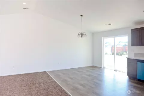 702 E Cascade St, Othello, WA 99344 photo 28