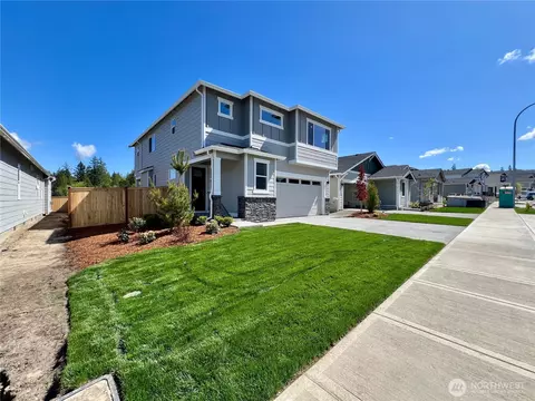3871 Mccormick Village Dr, Bremerton, WA 98312