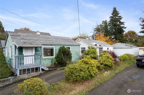 1136 Naval Ave, Bremerton, WA 98312