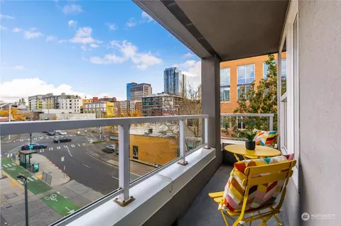 4343 Roosevelt Way NE #407, Seattle, WA 98105