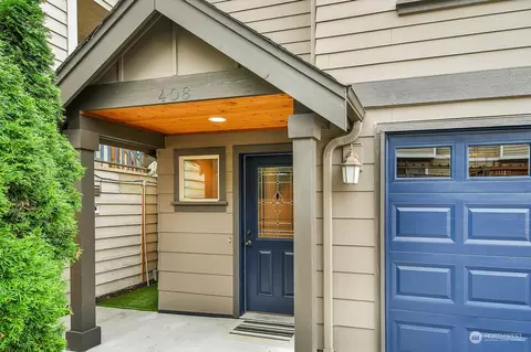408 21st Ave, Seattle, WA 98122