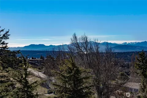 735 Mosley Pl, Port Townsend, WA 98368